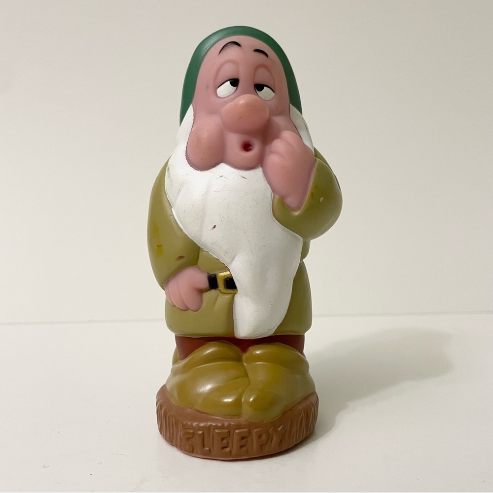 VTG Disney Snow White & Seven Dwarfs Sleepy 5" Rubber/Plastic Figure